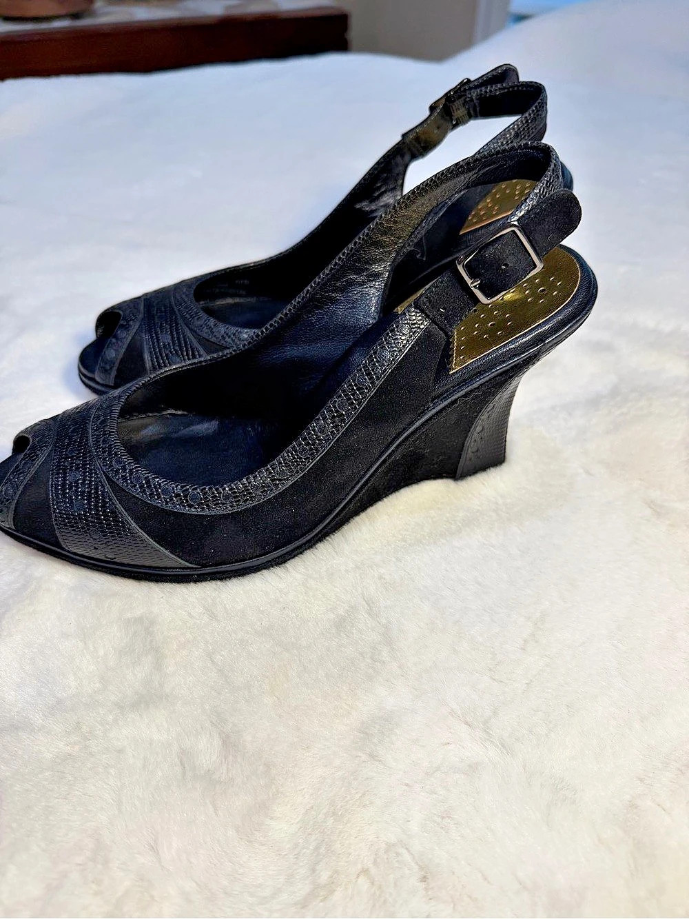 Cole Haan Collection Black Croco Embossed Leather / Suede Wedge Heels Size 6.5